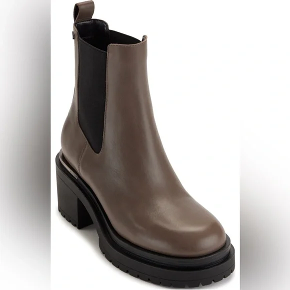 DKNY Women's Patria Pull-On Chelsea Booties- Size 6 - Picture 2 of 11